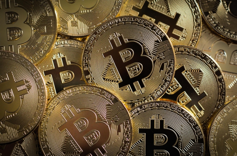 OKX永续合约日均交易量突破120亿美元 智能网格工具同步升级