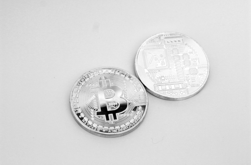 欧易储备金证明覆盖率达104%！连续3年第三方审计零异常